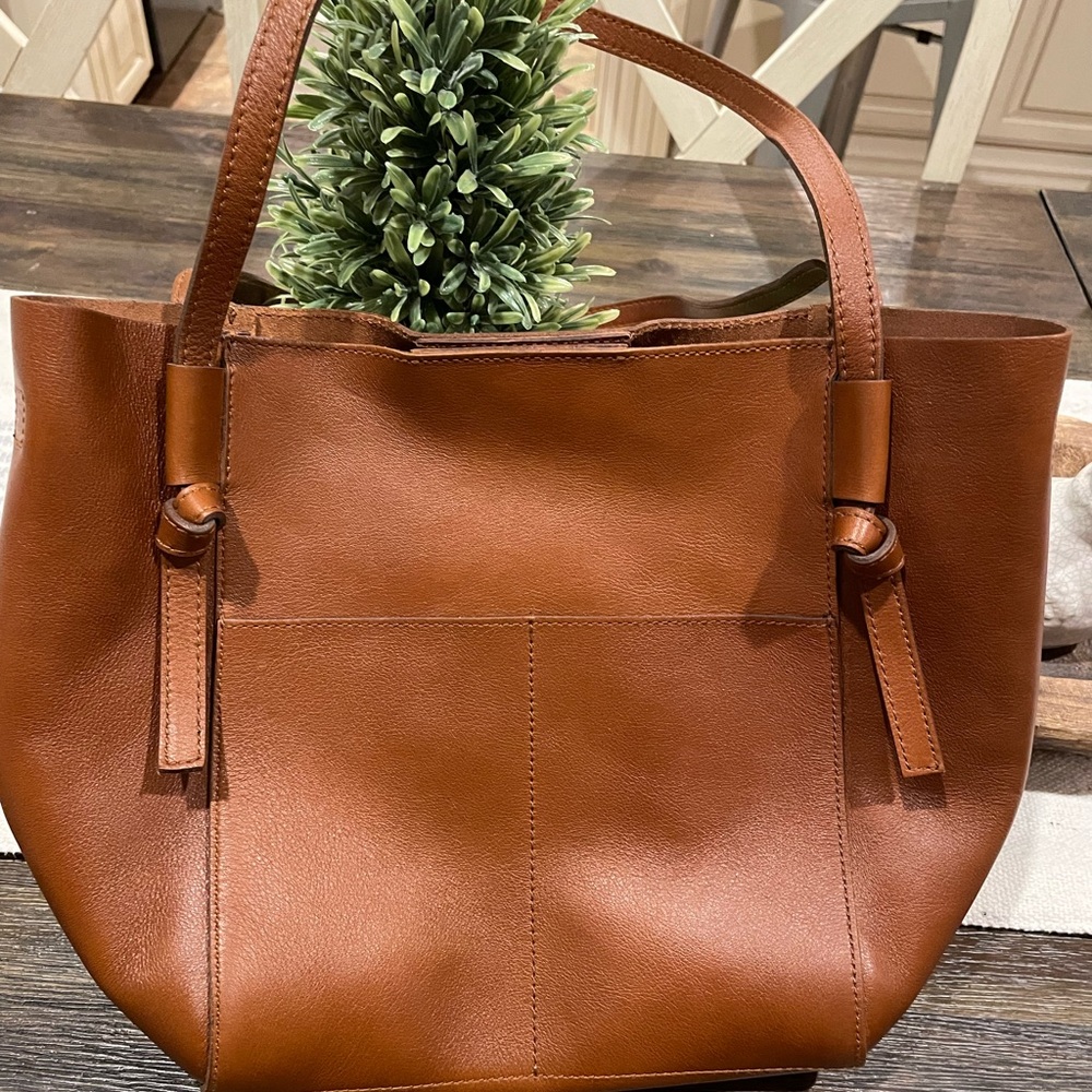 Madewell leather bag . NWOT